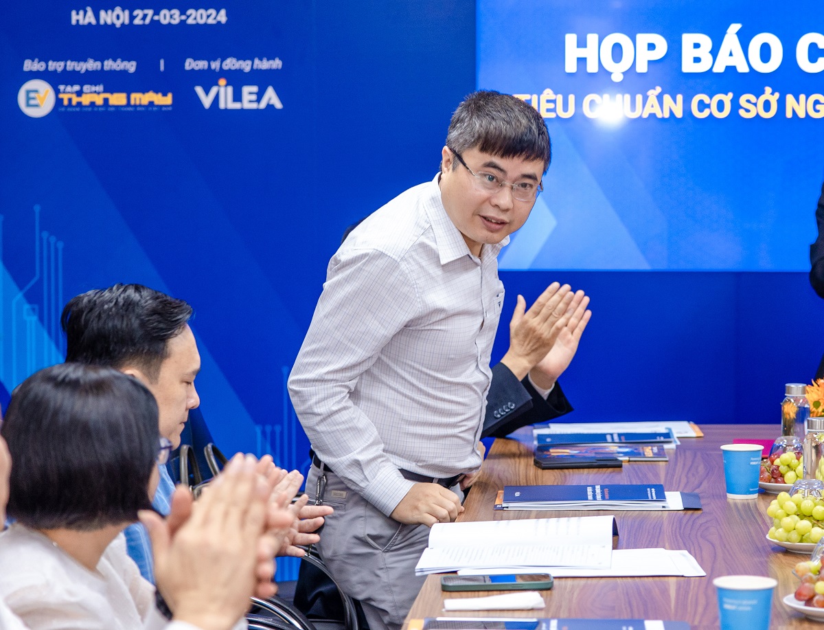 Cac-chuyen-gia-noi-gi-ve-tieu-chuan-co-so-nganh-thang-may-1-1