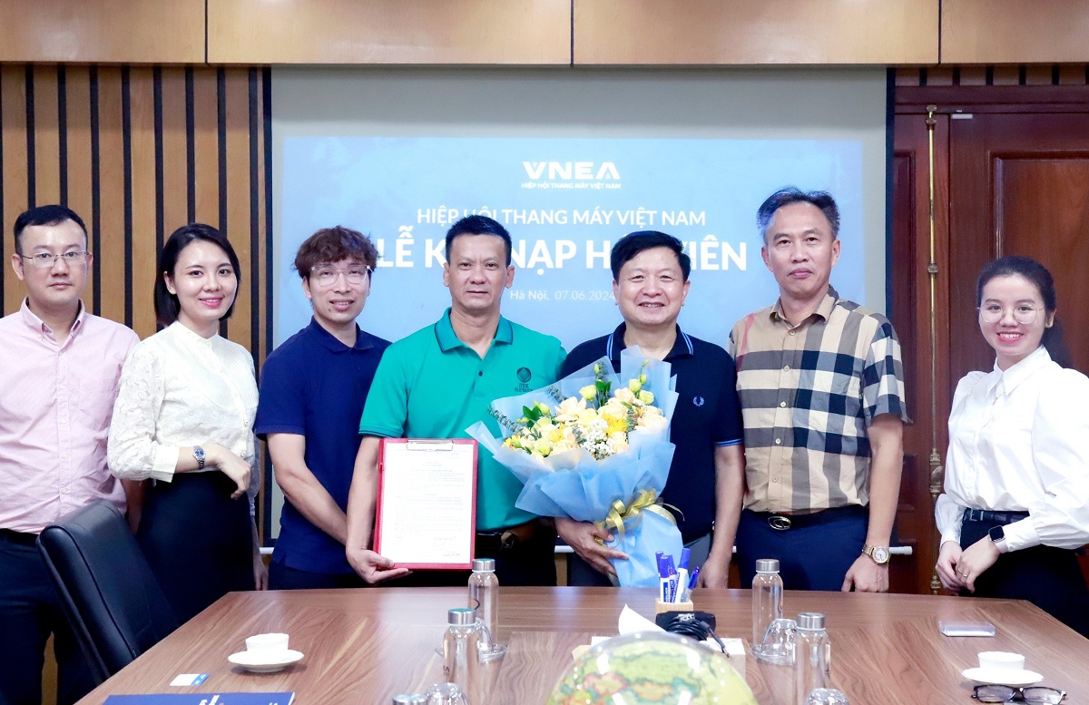 EMTC-gia-nhap-Hiep-hoi-Thang-may-Viet-Nam-1