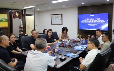 Hiệp hội Thang máy Việt Nam làm việc với Thang máy Guangri Trung Quốc