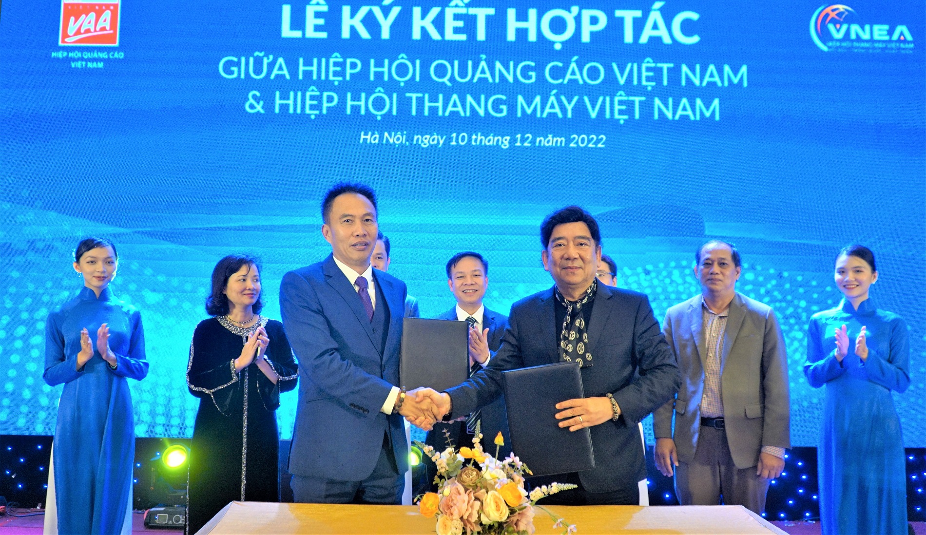 Hiep-hoi-Thang-may-Viet-Nam-va-Hiep-hoi-Quang-cao-Viet-Nam-thoa-thuan-hop-tac-2-1