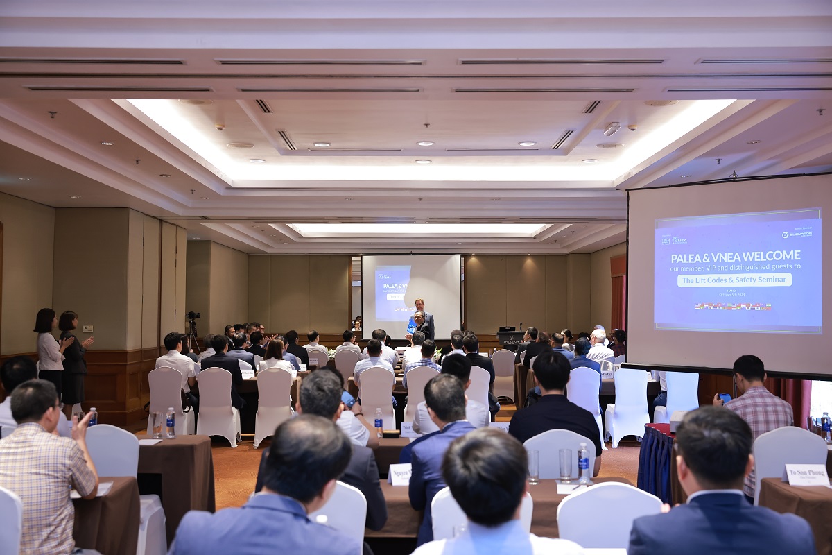 Hoi-thao-thu-hut-hon-70-khach-moi-trong-nuoc-va-quoc-te