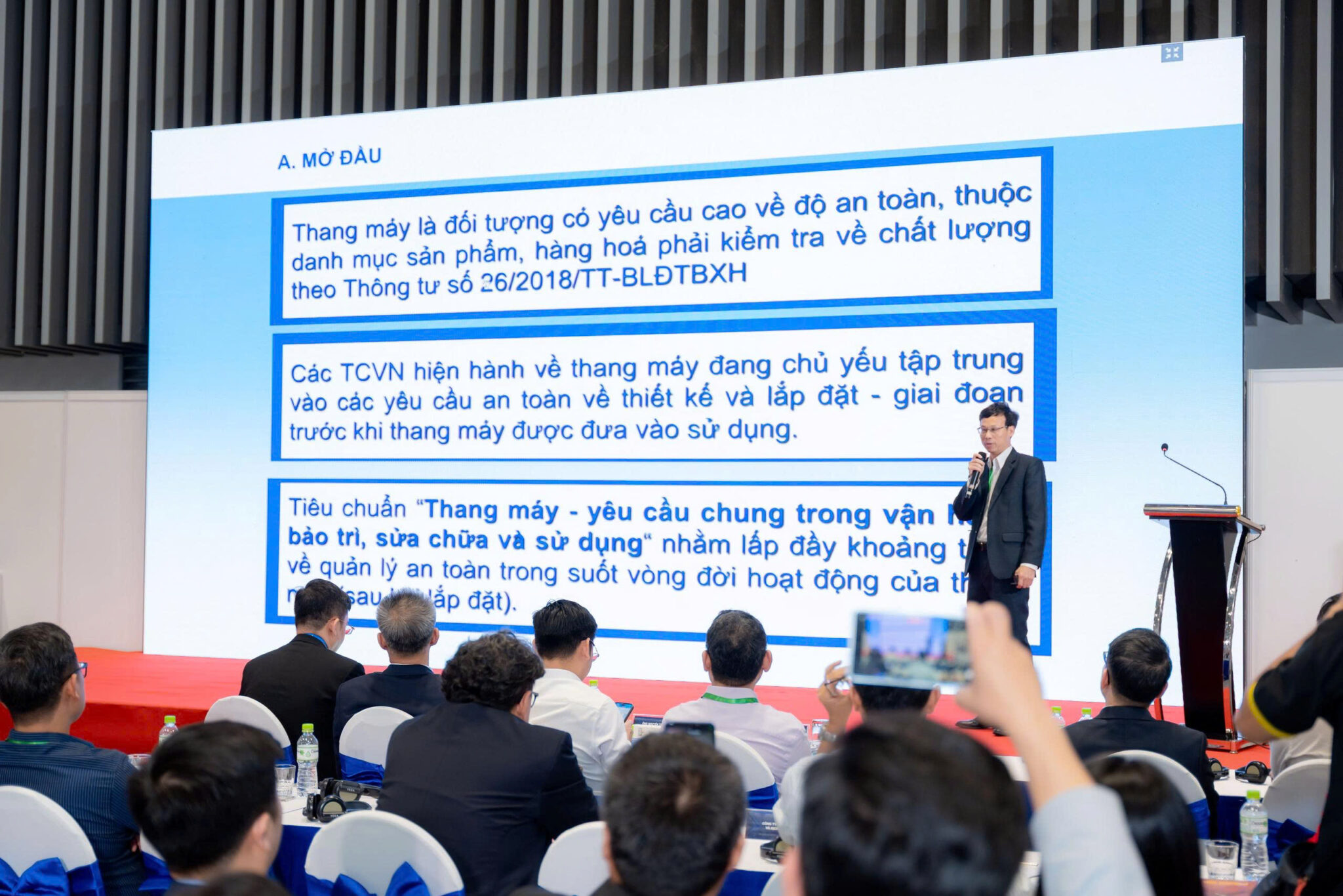 anh-toan-canh-toa-dam-quoc-te-lay-y-kien-du-thao-tieu-chuan-quoc-gia-nganh-thang-may-viet-nam-37-2048x1366