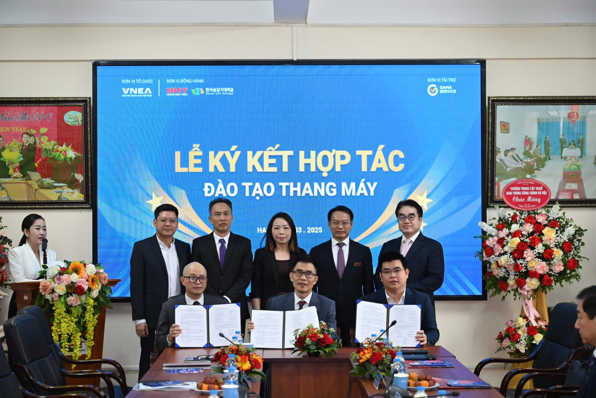 ra-mat-trung-tam-dao-tao-thang-may-dau-tien-tai-viet-nam-2-2048x1366