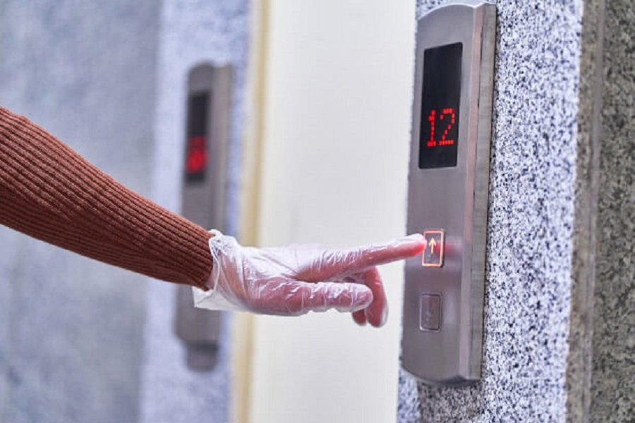 thang-may-mua-dich-1