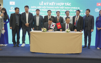 Cooperation signing ceremony between Vietnam Elevator Association (VNEA) and Korea Elevator Safety Authority (KoELSA)
