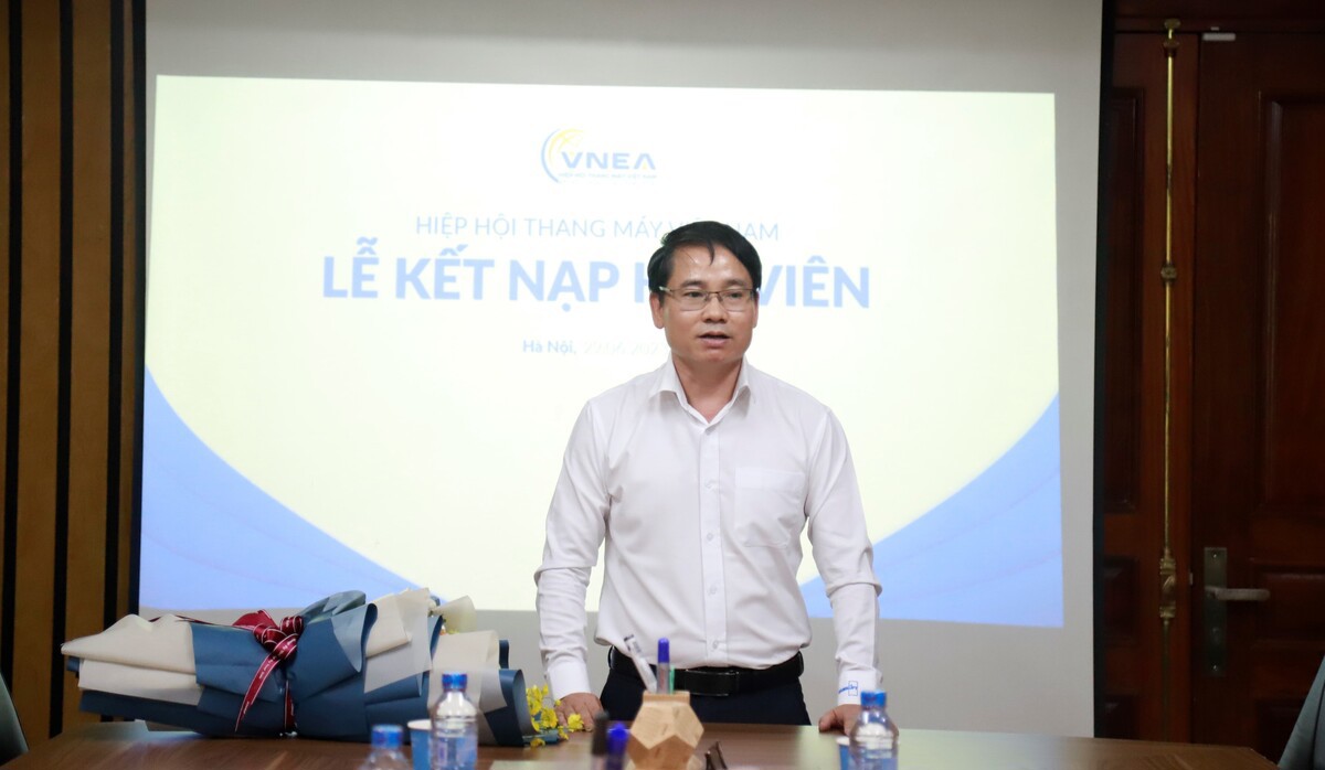 Van-Su-Loi-gia-nhap-Hiep-hoi-Thang-may-Viet-Nam2